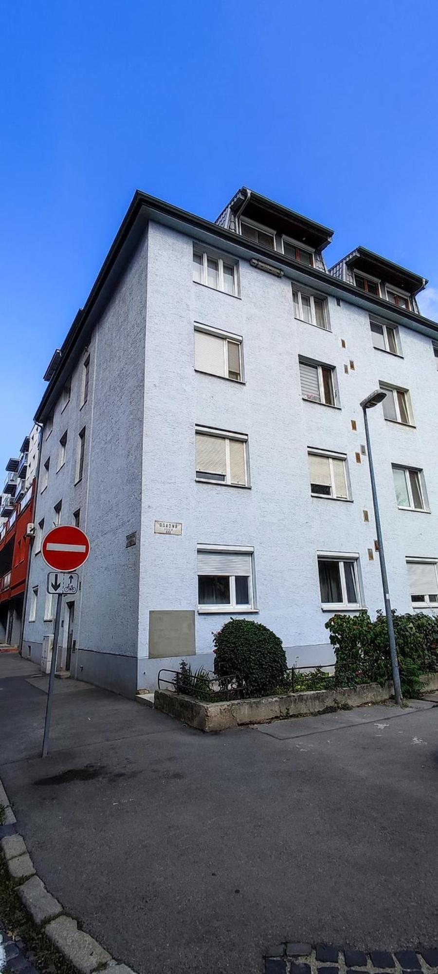 Byt - Apartman - Robotnicka ブラチスラヴァ エクステリア 写真