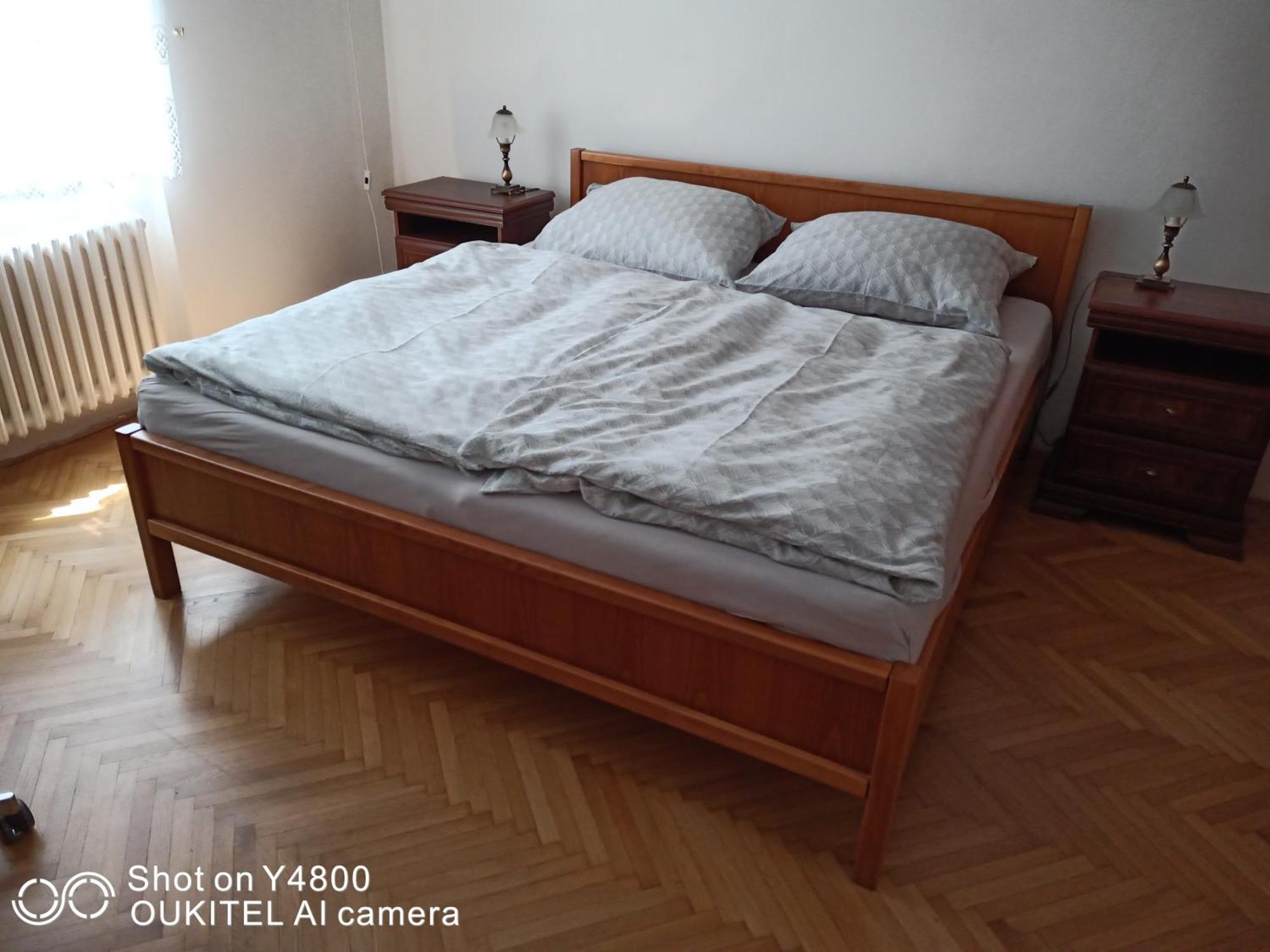 Byt - Apartman - Robotnicka ブラチスラヴァ エクステリア 写真